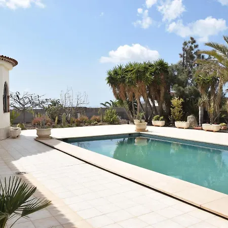 Ferienhaus Beautiful Holiday Home In San Isidro With Pool